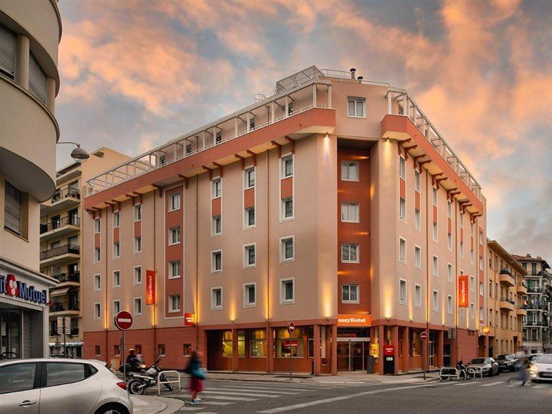 Easyhotel Palais Des Congrès – Old Town