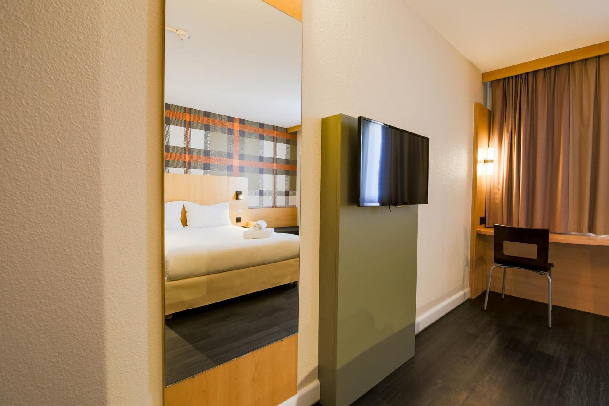 Hotel Easyhotel Palais Des Congrès – Old Town Nice
